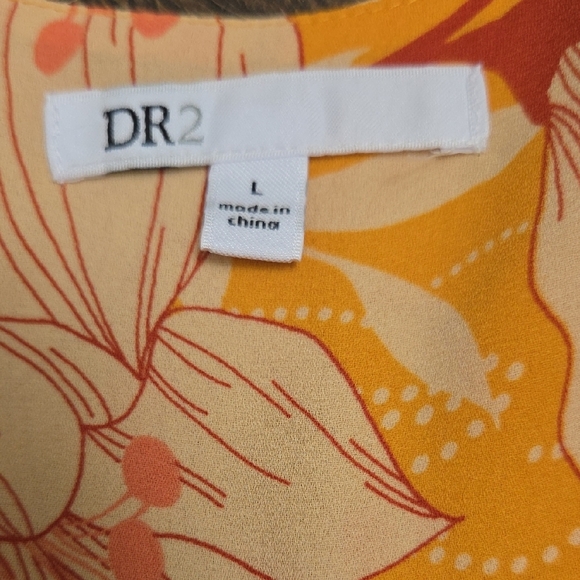 DR2 Vibrant Orange and Cream Floral Blouse - Picture 8 of 8